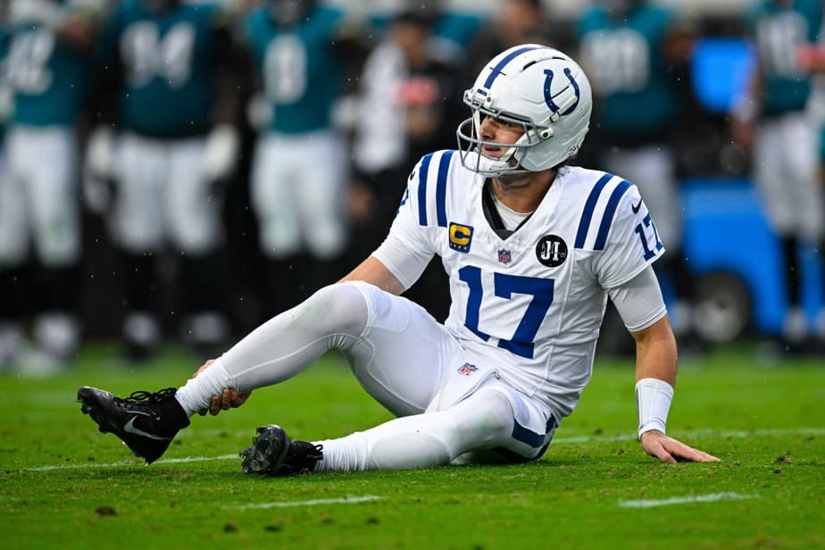 NFL : Daniel Jones blessé, les Jaguars dominent Indianapolis